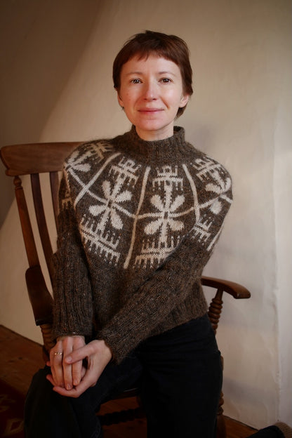 Yardana Pullover | blomster-norweger med Plötulopi fra Lopi Island