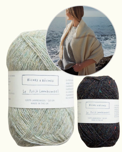 Châle n° 60 | grand châle avec de fines rayures en Le Petit Lambswool de Biches & Bûches