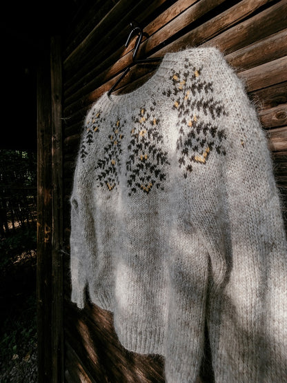 First Light Sweater | like sun rays in the morning from Lettlopi by Lopi Island