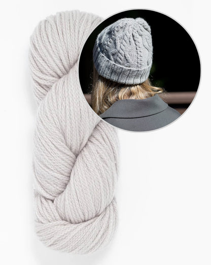 Vokse-hue | hue med kabelstrik i Far fra Woolfolk