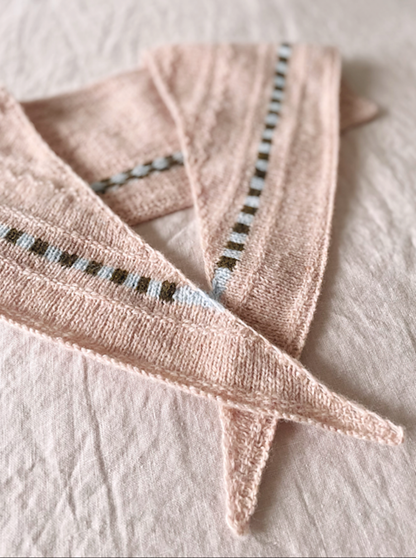 Edelweiss Scarf | delicate color pattern made from Le Petit Lambswool by Biches & Bûches